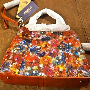 American Leather Purse +sweet hand painted flowers  10x71/2, nwt MSRP 145+